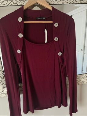 Pattyboutik Button-Trim Burgundy Long Sleeve Top unique size XL